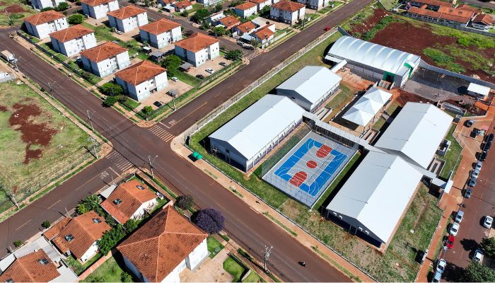  Paraná é líder nacional em áreas verdes nas escolas; número de quadras esportivas bate recorde